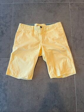 Men’s Yellow Shorts NWOT